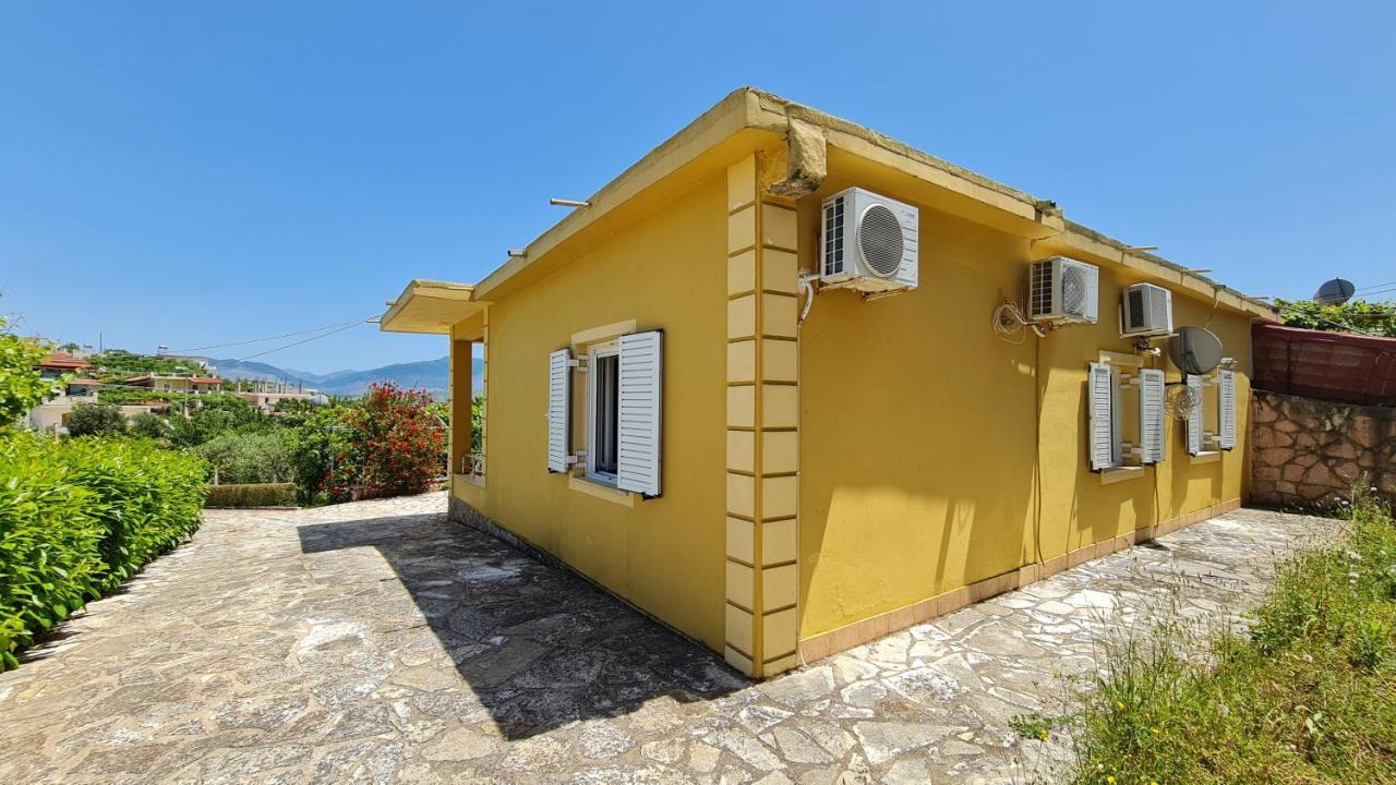 Village Home Next To The Sea Saranda Kültér fotó